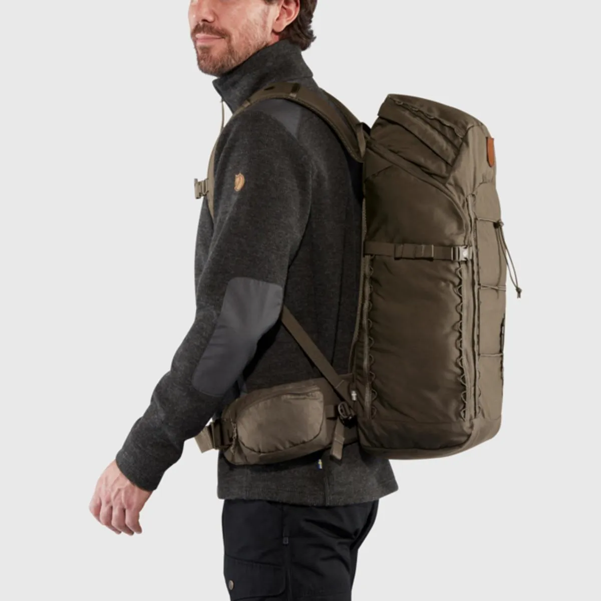 FjallRaven Singi 28L Versatile & Hardwearing Backpack - Dark Olive